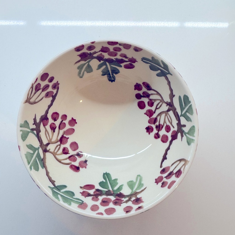Emma Bridgewater - French bowl in Hawthorne berries x 2